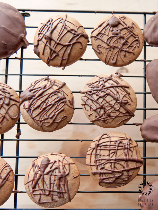 Gingerbread-cookies1