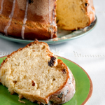 <a href="http://www.whatsontheplate.com/yeasted-easter-cake/">Yeasted Easter Cake</a>
