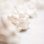 <a href="http://www.whatsontheplate.com/meringues/">Meringues</a>