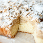 <a href="http://www.whatsontheplate.com/new-york-style-crumb-cake/">New York – Style Crumb Cake</a>
