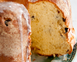 Yeasted Easter Cake