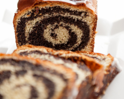 Kneaded Poppy Seed Cake